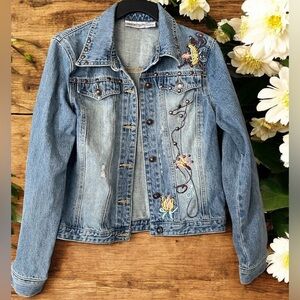 Upcycled Embroidered Blue Jean Jacket/Size 10